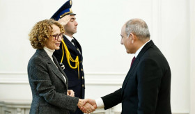 Armenian Prime Minister Nikol Pashinyan held a meeting with NATO Deputy Secretary General Radmila Shekerinska during her visit to Yerevan
